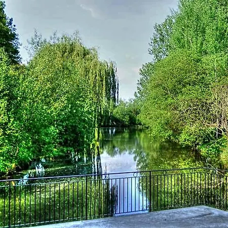Le Moulin De Follet Bed & Breakfast
